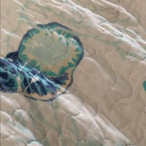 Meet your Posher, Lea